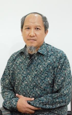 Dr. Herry Suprajitno,S.Si, M.Si., selaku Kepala Departemen Matematika